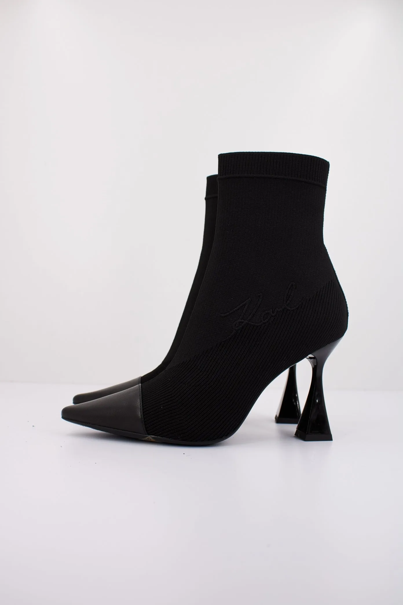 KARL LAGERFELD DEBUT II EMBRO KNIT ANKLE B