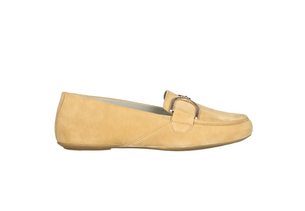 Mocasin Ante Camel Penelope Cruz Adorno Pala Eslabones Dorados